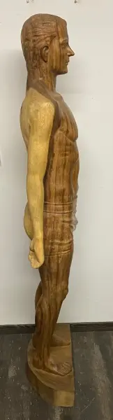 Artikelbild 7 des Artikels “Unikat: Stehender Mann – lebensgroßes Kunstobjekt aus Suarholz “